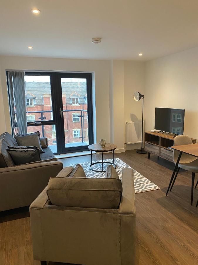 Icona - Stylish In Brand New Development! * York